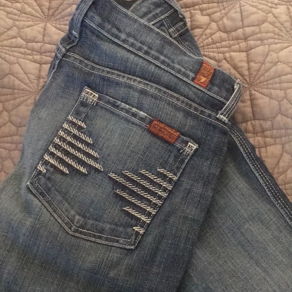 7 For All Mankind Denim - Like new capris 7 For All Mankind Denim - Like new capris